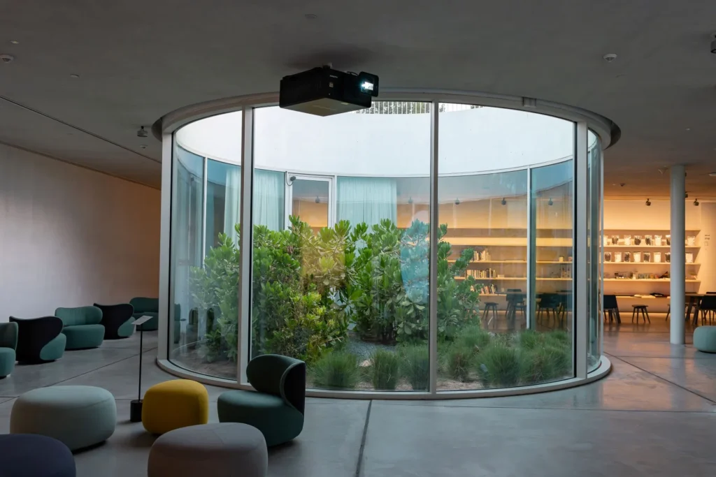Flying Saucer